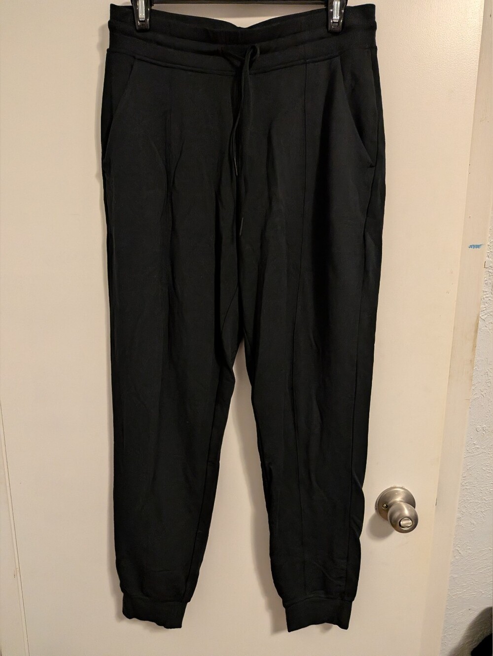 NWOT Kit & Ace Fresh Air Jogger - Medium - Black